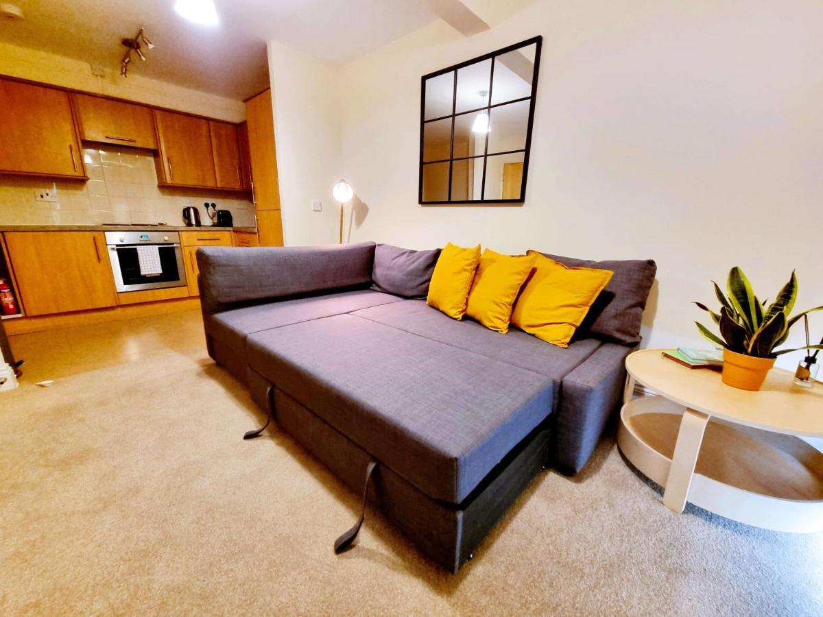 Cityscape Haven: 1 Bedroom Apartment With Terrace And City View Bournemouth Luaran gambar